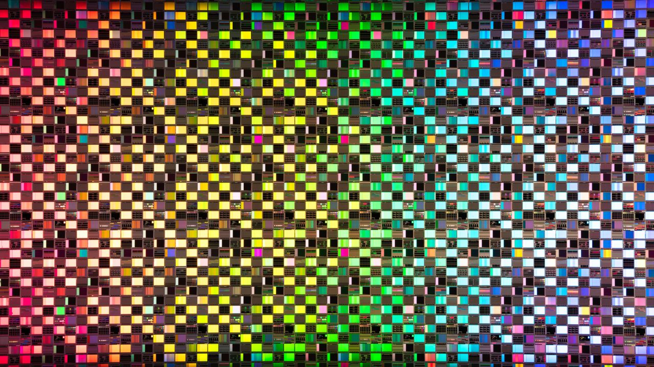 ‘Rainbow-on-a-chip’ could help keep AI energy demands in check — and it was created by accident