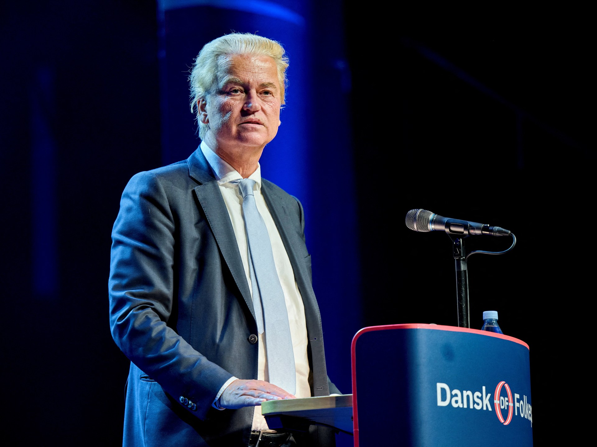 Dutch privacy watchdog warns voters against asking AI how to vote