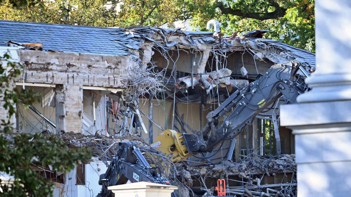 Trump said new White House ballroom construction wouldn’t ‘interfere with the current building’