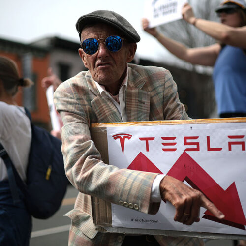 Tesla profits fall 37% in Q3 despite healthy sales