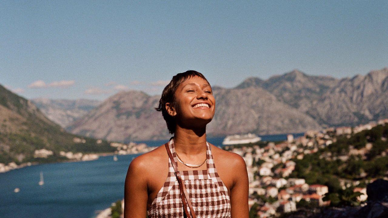 You don’t need to be very happy to avoid an early death from chronic disease, study finds