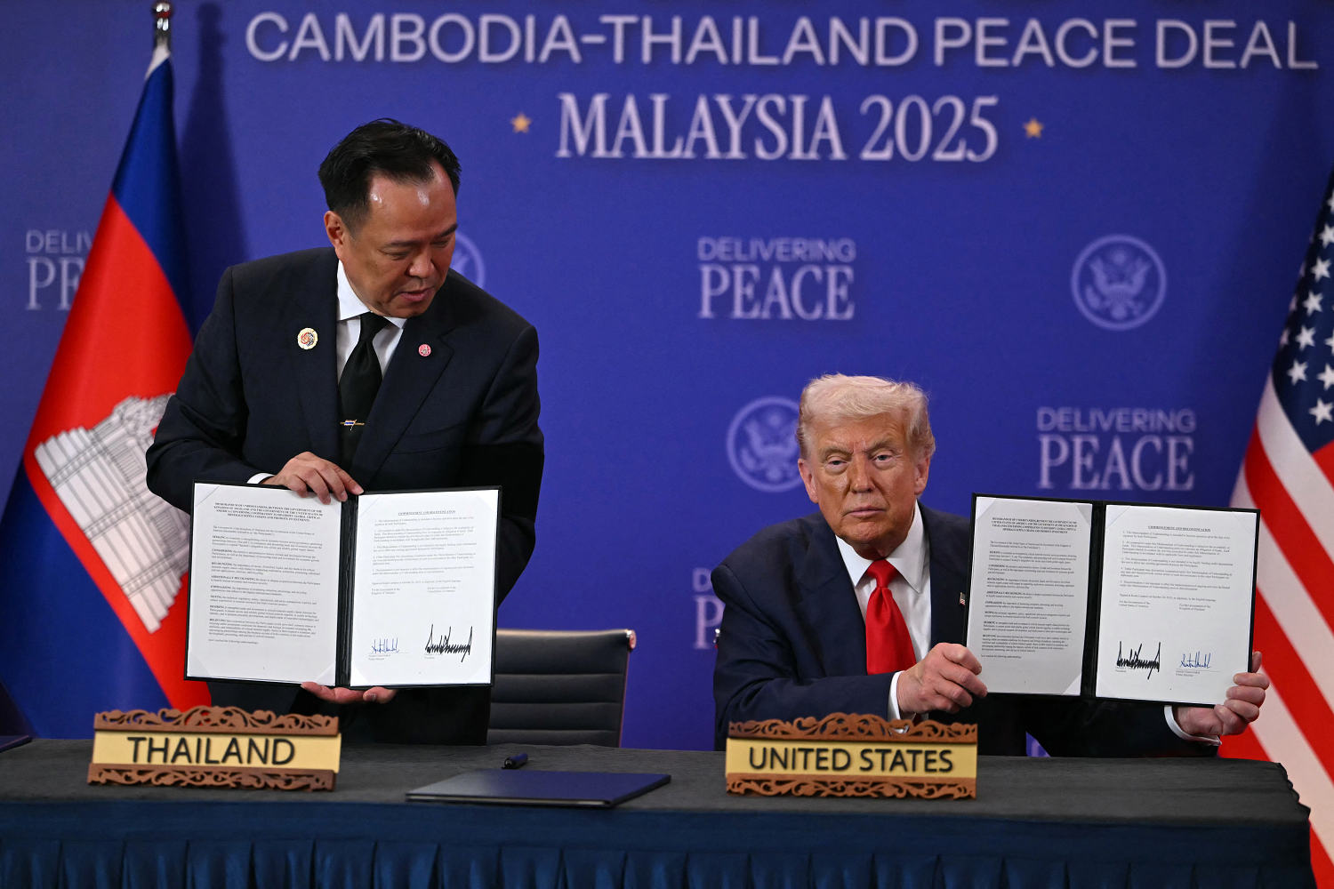 Trump touts his peacemaking skills as Thailand and Cambodia sign ceasefire deal