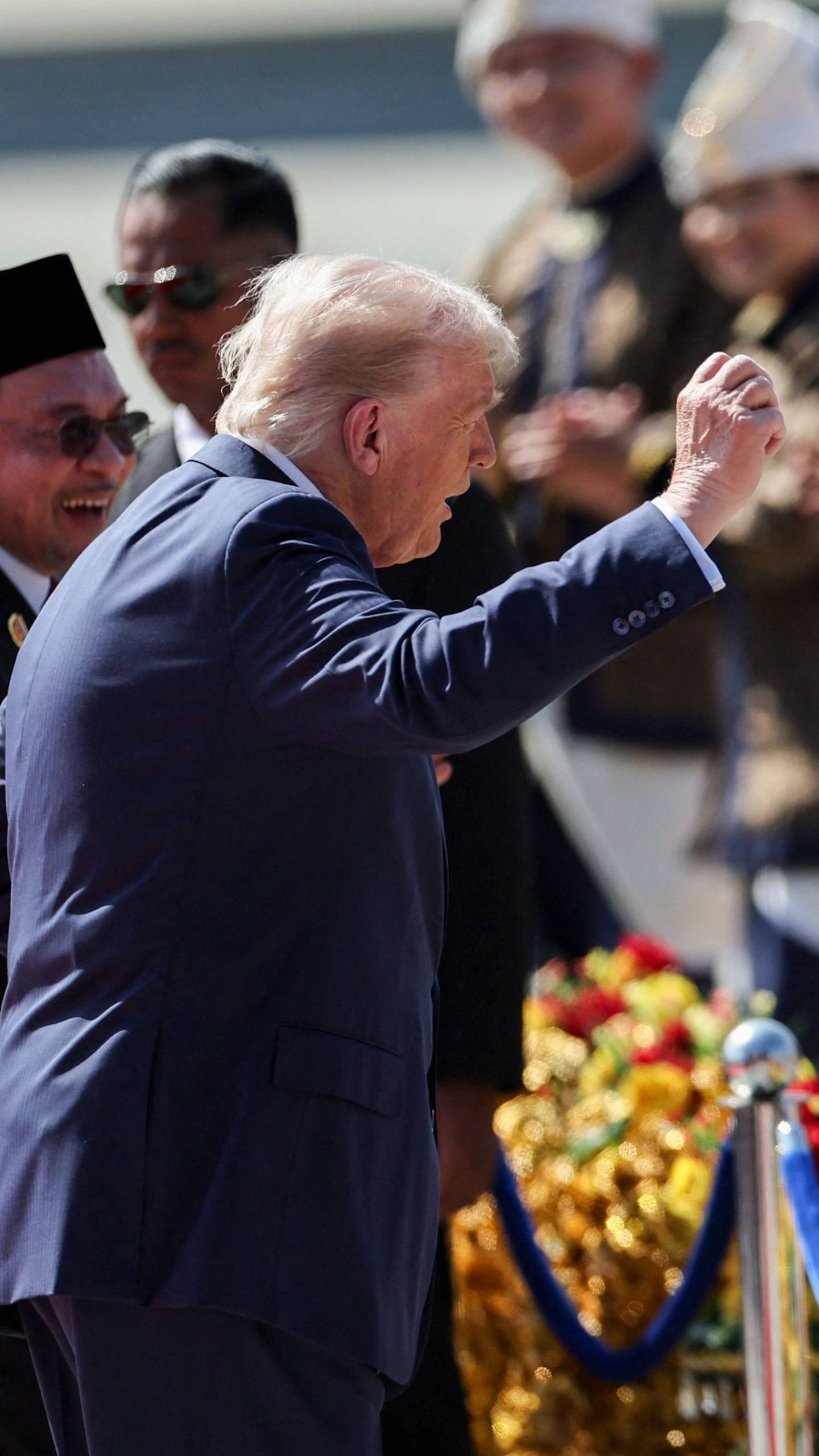 Trump dances after arriving in Malaysia