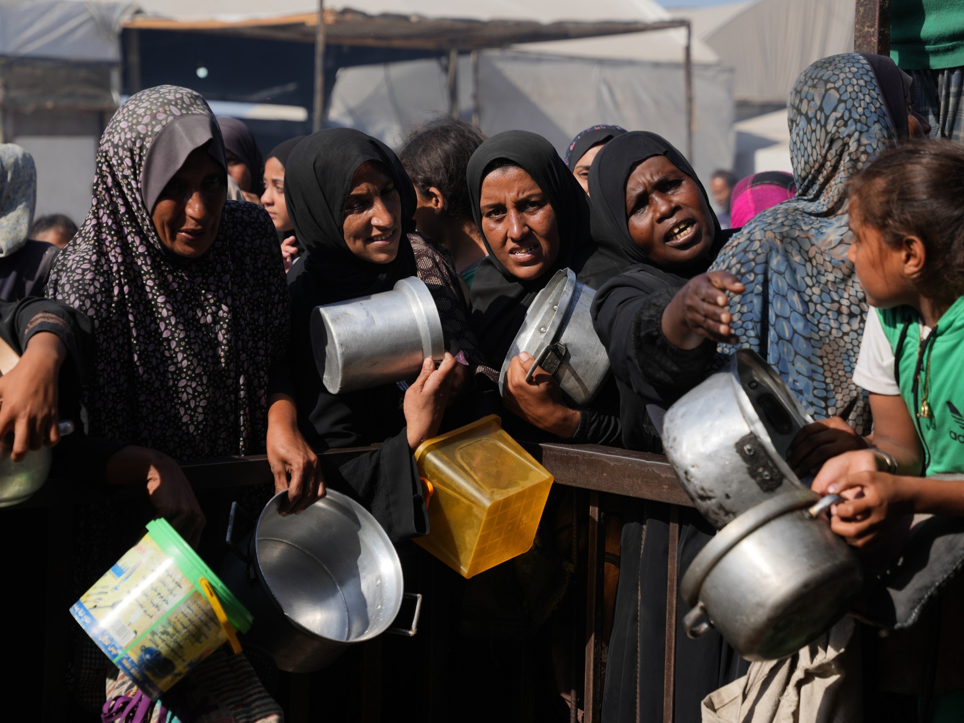 Israel still blocking most Gaza aid as military carries out more attacks