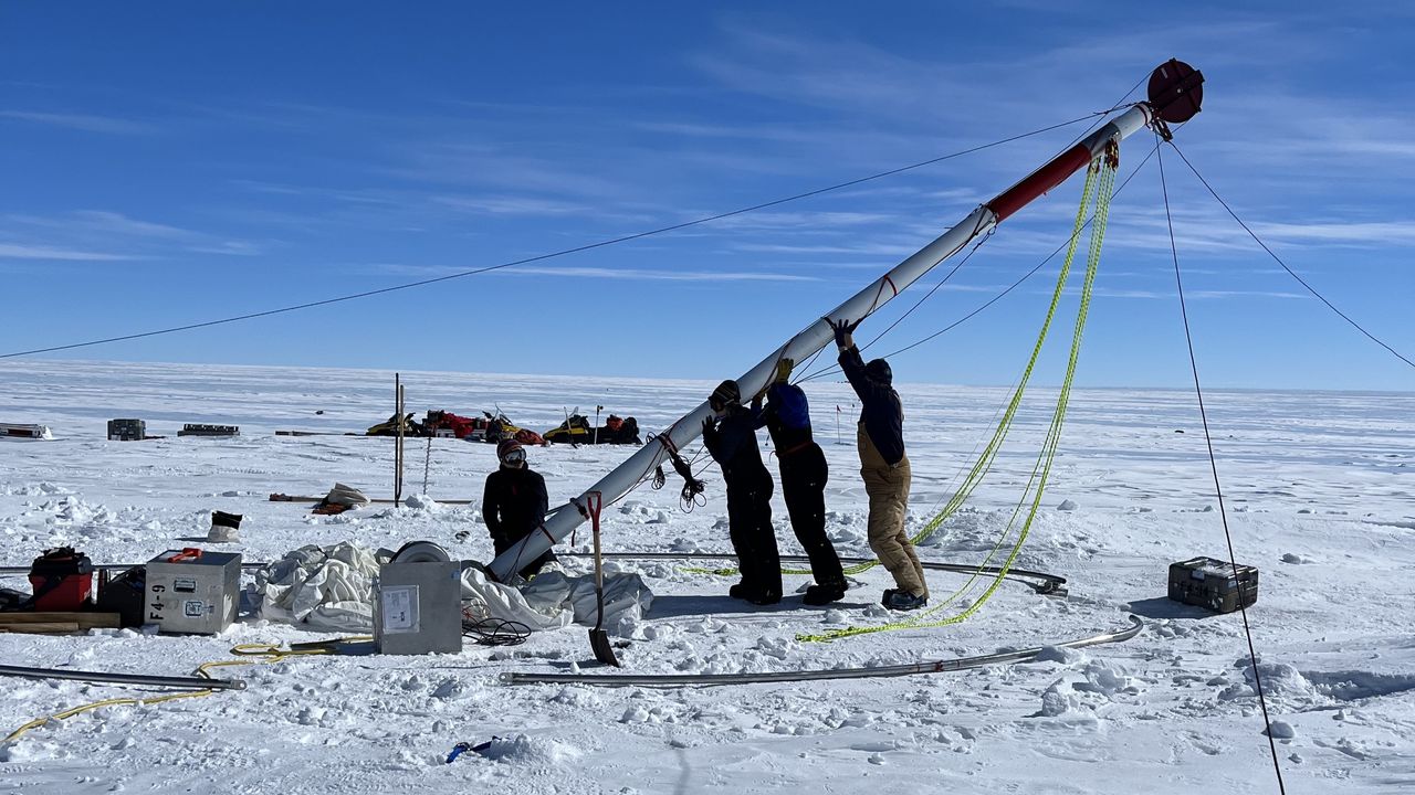 6 million-year-old ice discovered in Antarctica shatters records — and there’s ancient air trapped inside
