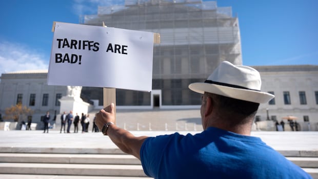 In U.S. Supreme Court, Trump administration struggles to make its case for tariffs