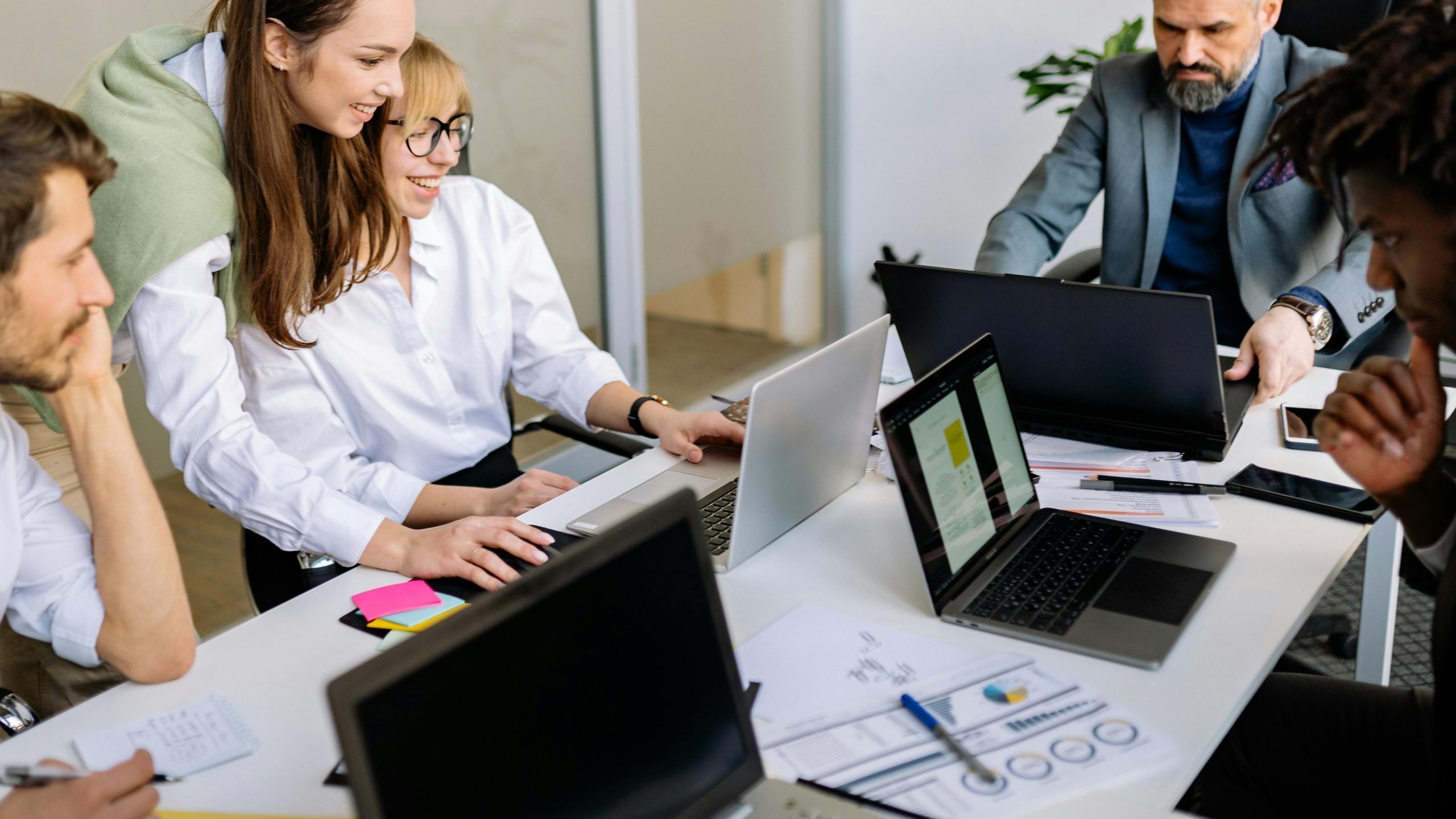 Buyer’s guide: How to choose the right business laptops