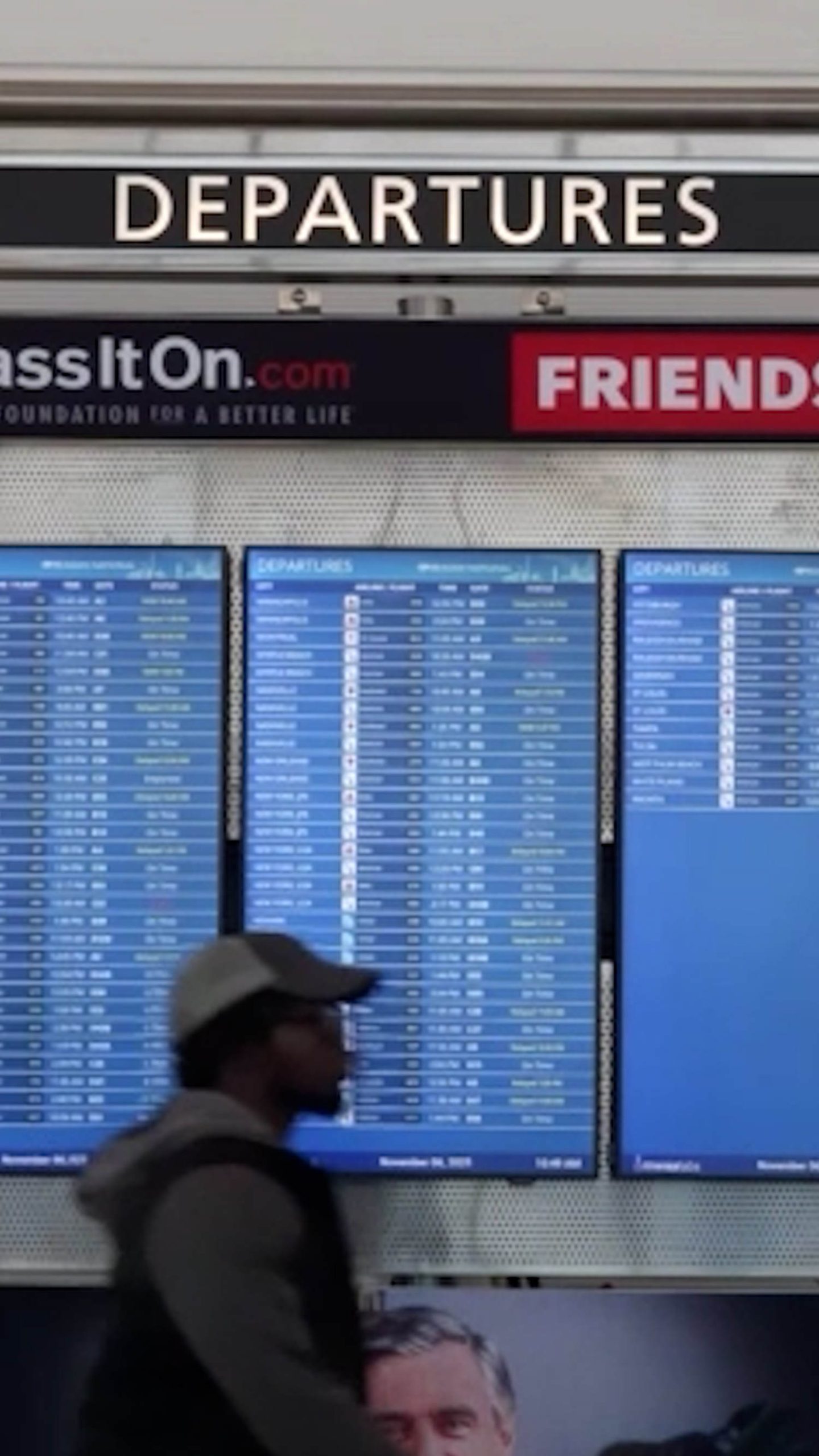 FAA-mandated flight reductions at major airports begin