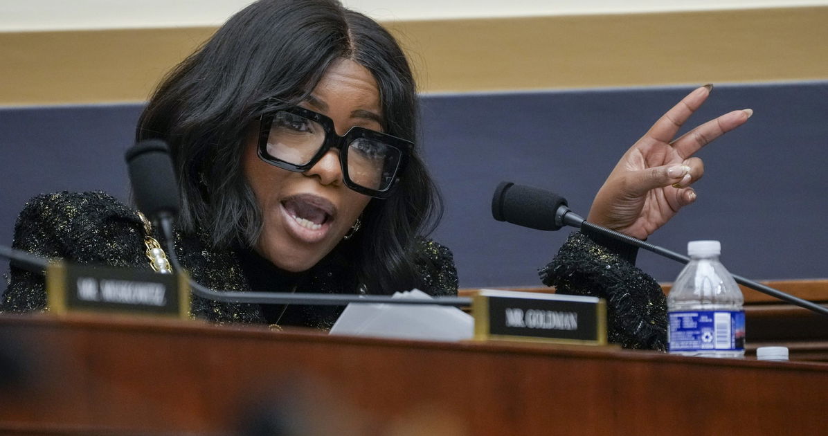 Jasmine Crockett rips into Marjorie Taylor Greene’s “change of heart”