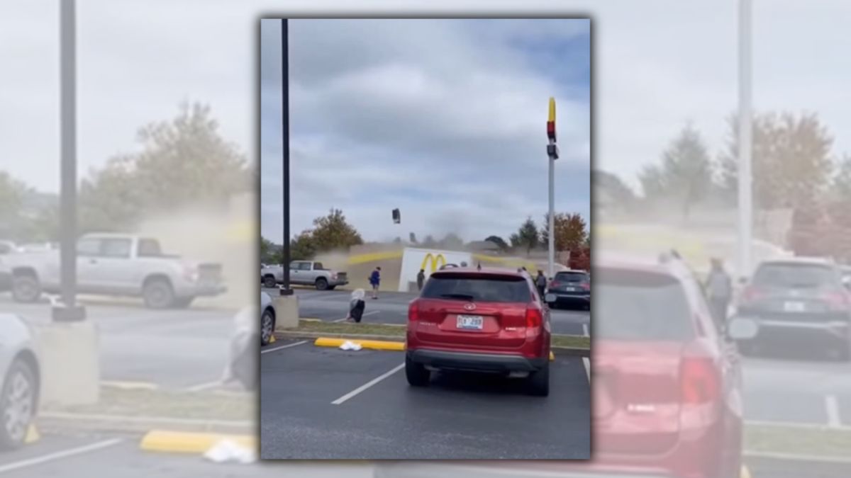 Does this video show a McDonald’s in Missouri falling into sinkhole?