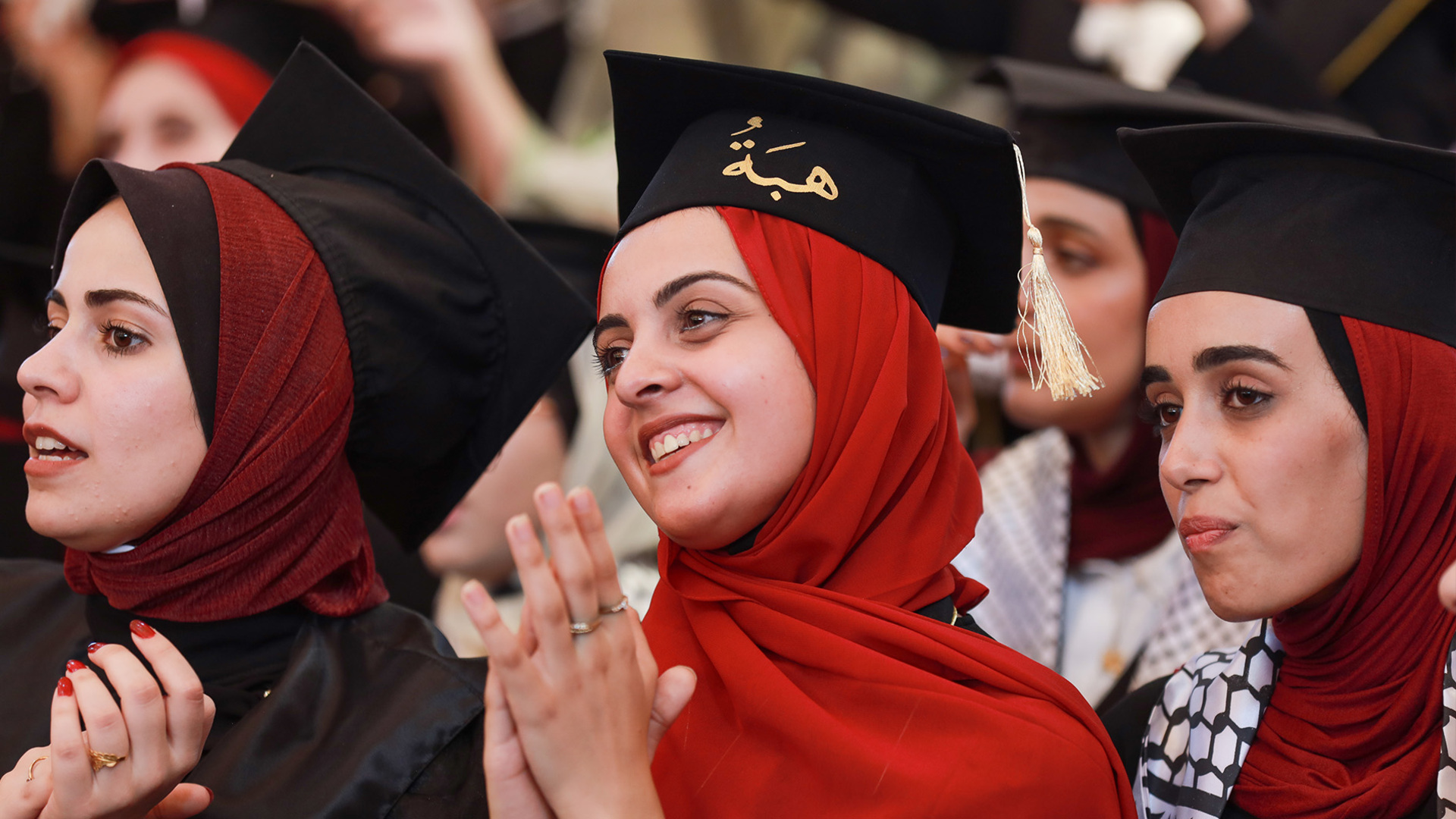 Gaza university students become first class to graduate since war