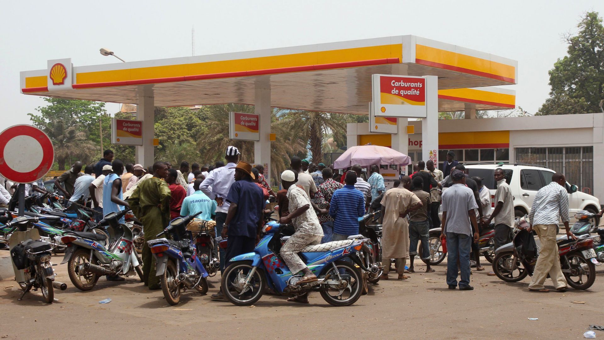 Is Mali about to fall to an al-Qaeda-affiliated armed group?