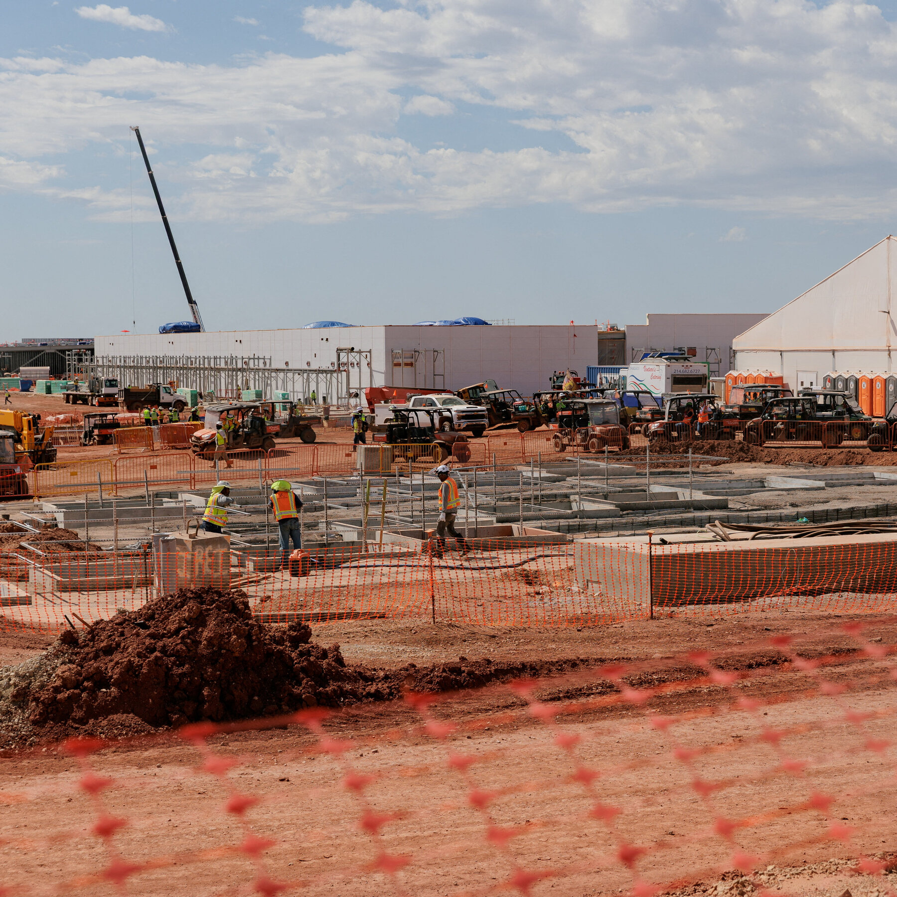 Why Debt Funding Is Ratcheting Up the Risks of the A.I. Boom