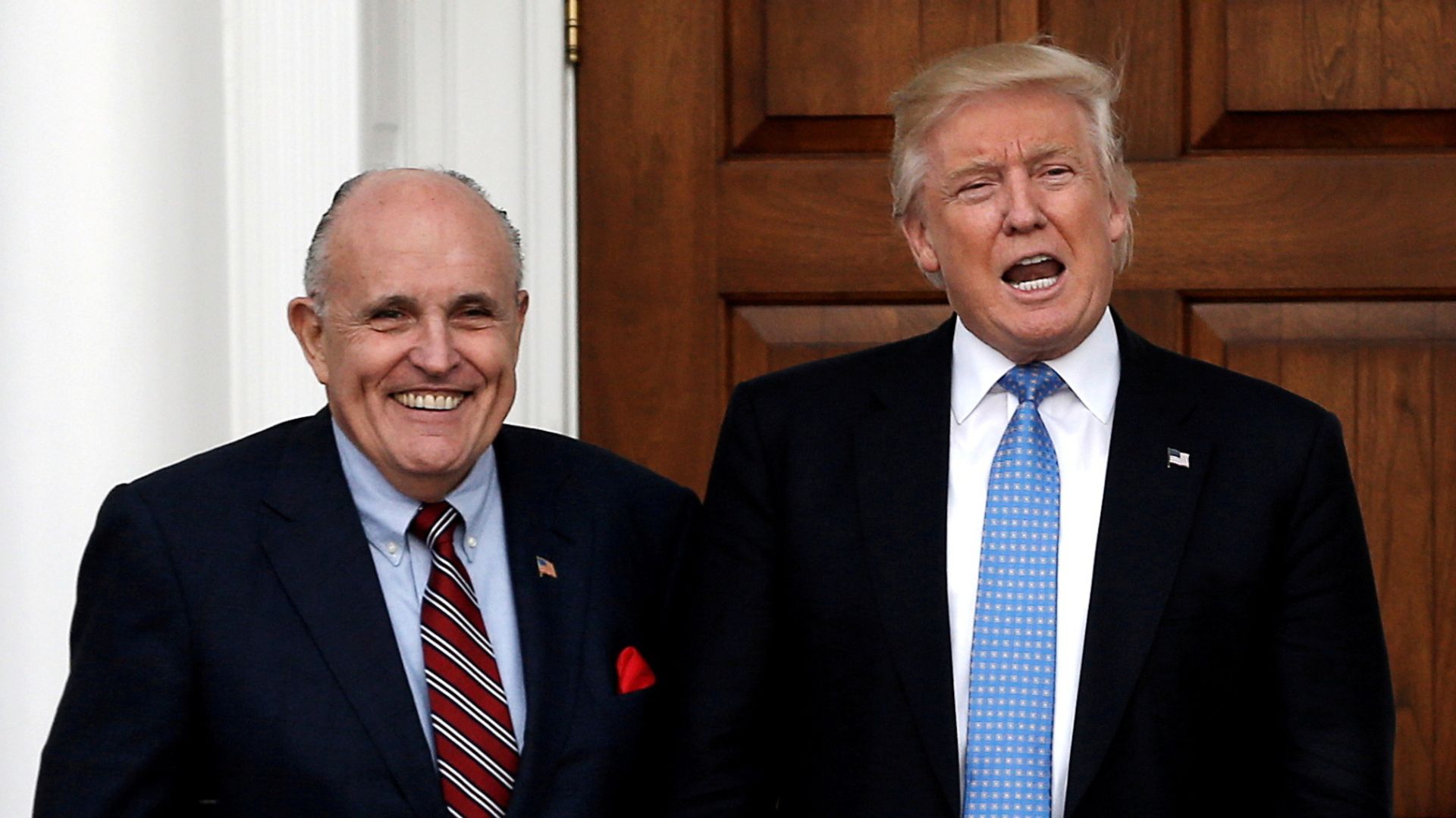 Trump pardons Giuliani and allies over bid to overturn 2020 election
