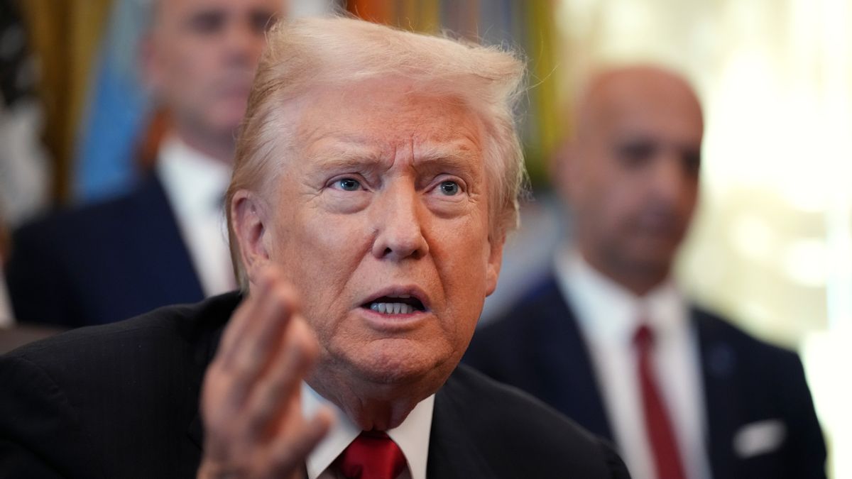 Trump said most Americans would get $2K payments from tariffs revenue. Here’s what we know