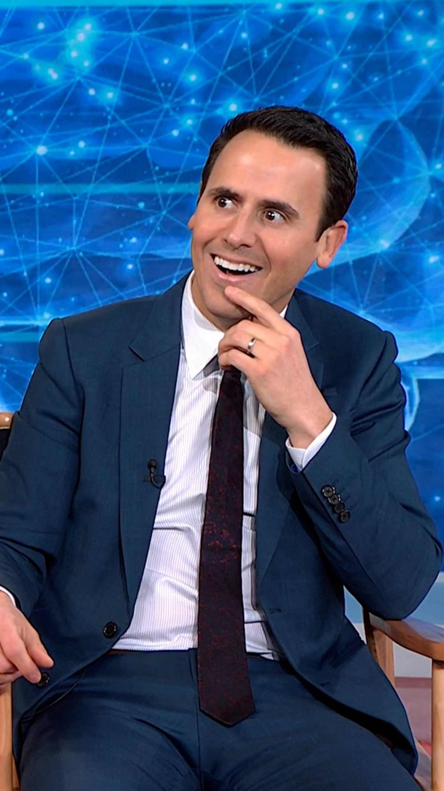 Mentalist Oz Pearlman leaves Tom Llamas speechless