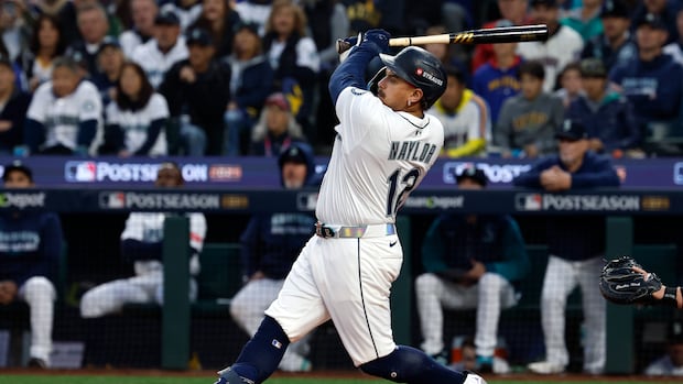 Canadian first baseman Josh Naylor agrees to 5-year contract with Mariners