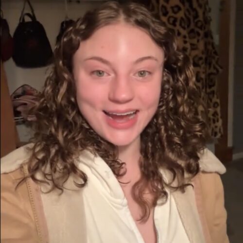 Faced with naked man, DoorDasher demands police action; they arrest her for illegal surveillance