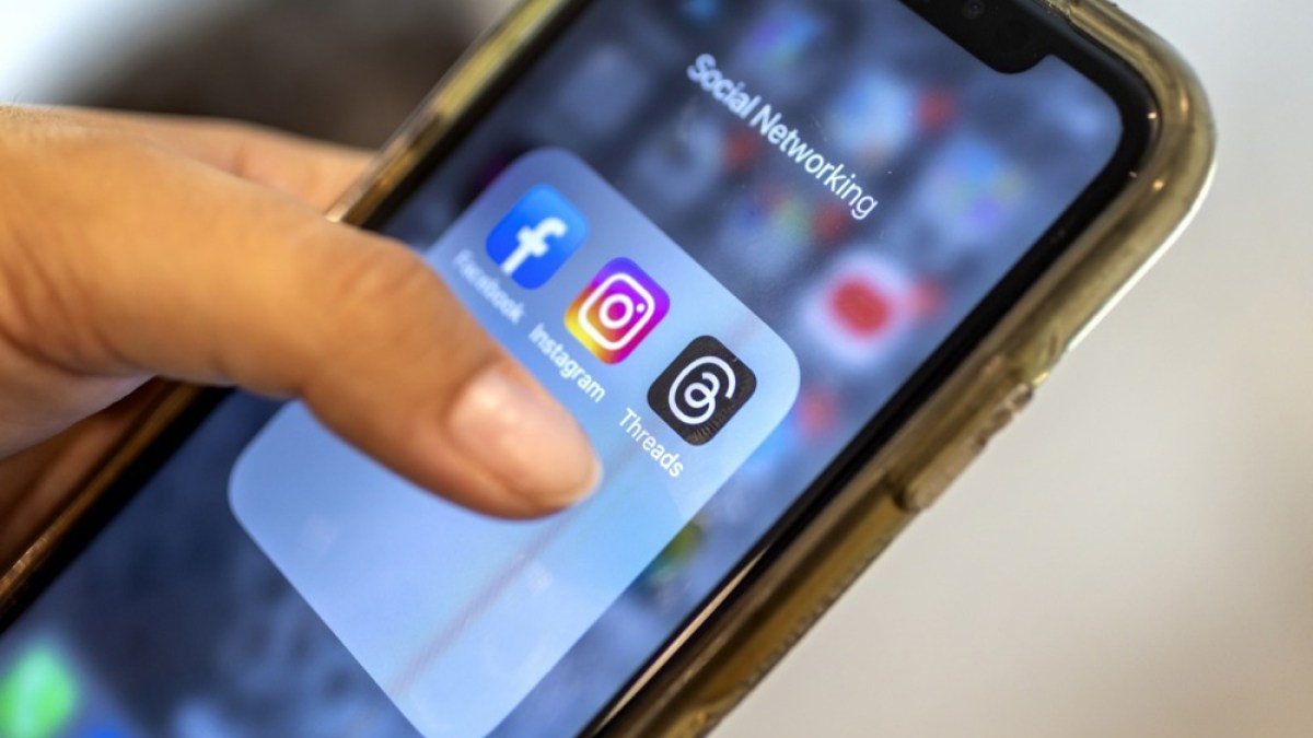 Meta sets date to remove Australians under 16 from Instagram, Facebook