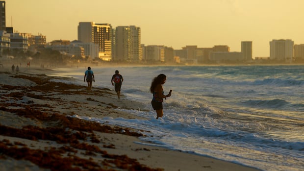 Update to Canada’s travel advisory for Mexico spurs criticism of Sheinbaum