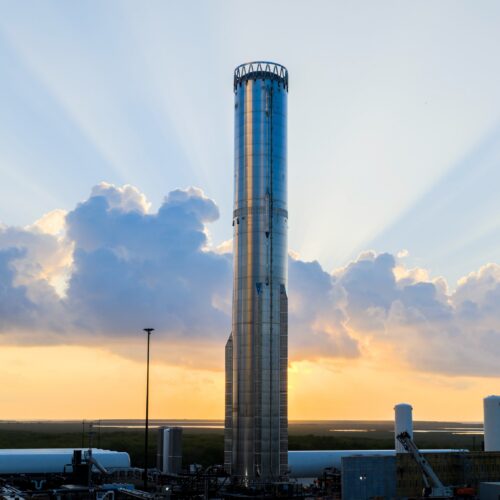 Newest Starship booster is significantly damaged during testing early Friday