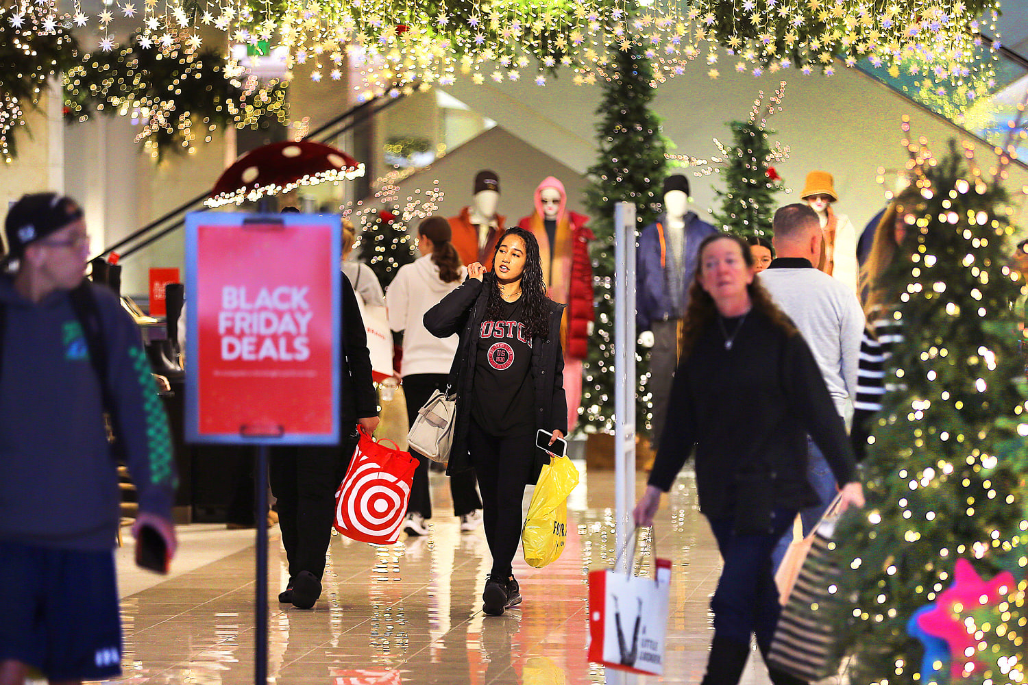 Why shoppers are planning to cut Black Friday weekend spending this year