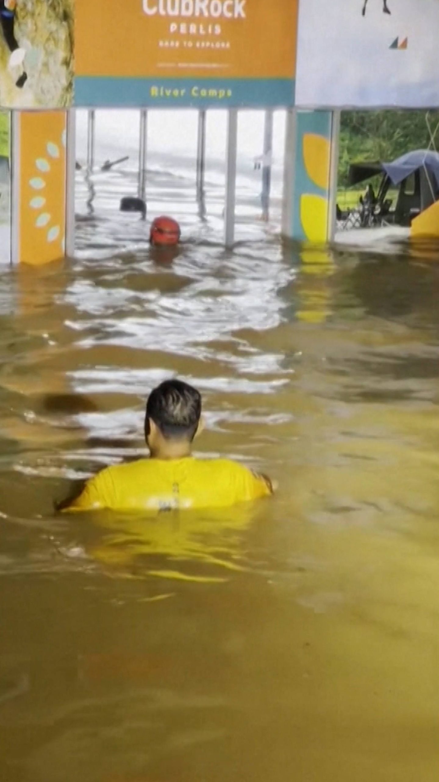 Flooding displaces thousands across Malaysia