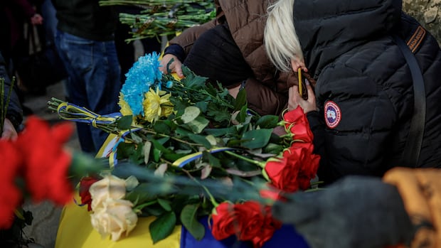 Carney joins Ukraine coalition call amid diplomacy over draft peace plan