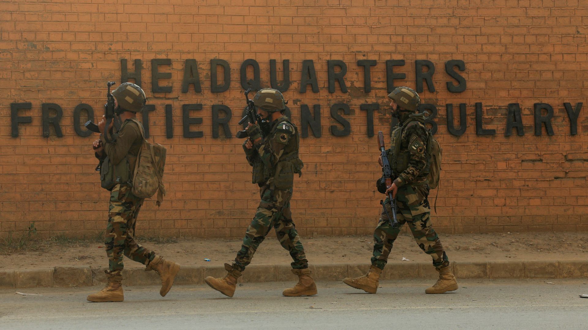 What are the risks of Afghanistan-Pakistan tensions escalating?