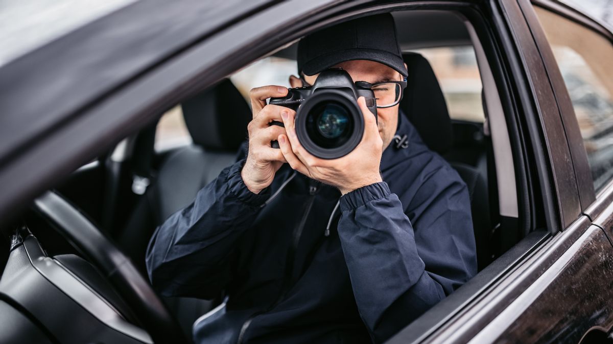 Unpacking claim ICE will pay $180 million for bounty hunters