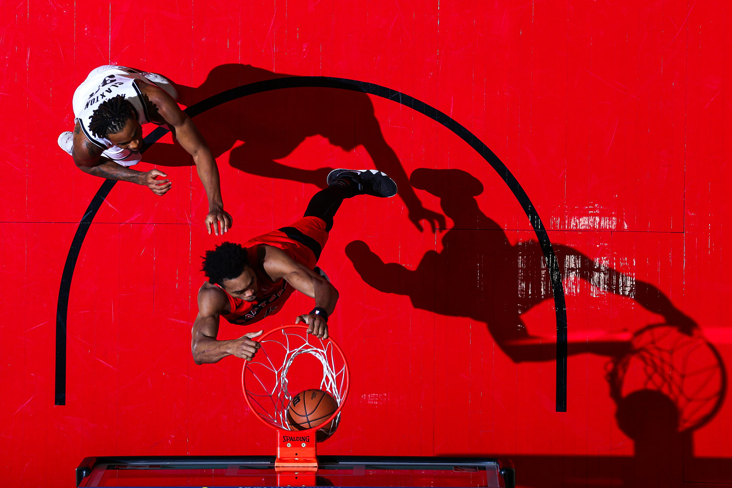 How identity thieves look to young athletes for a payday