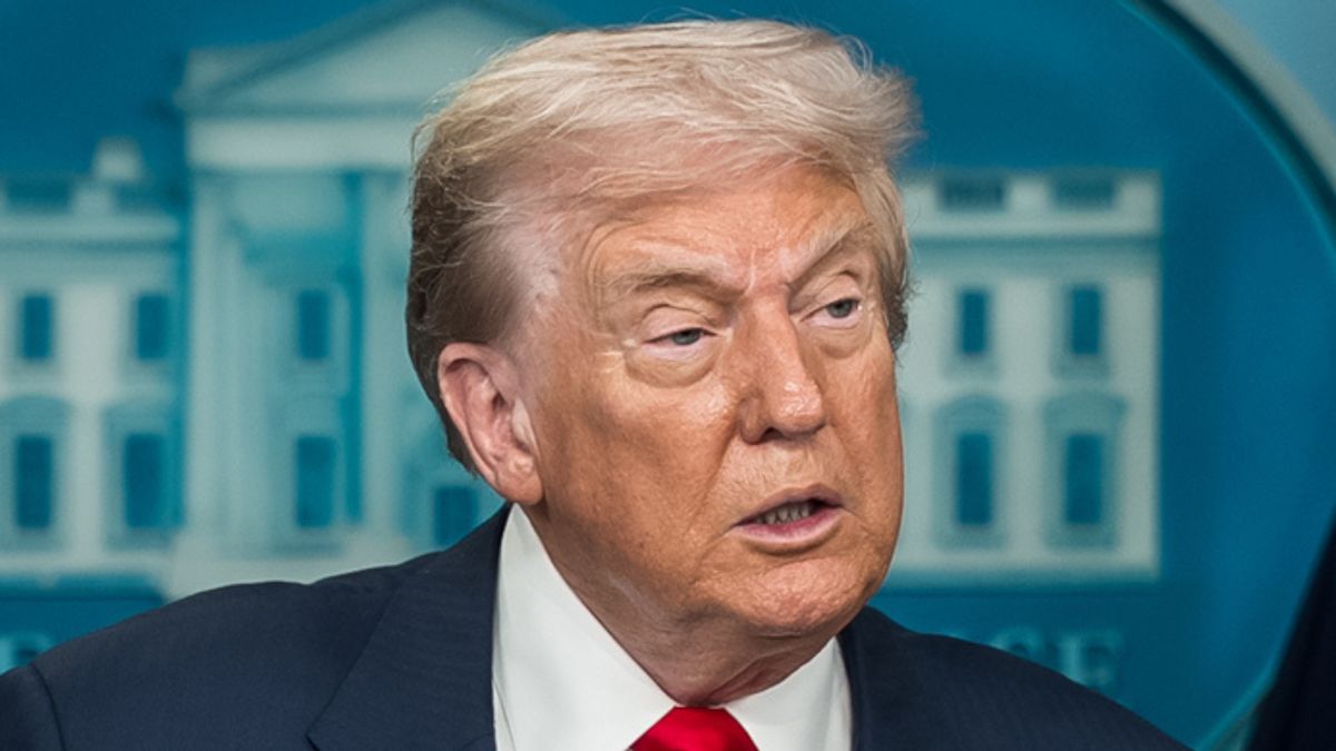 7 fake images of Trump with underage girls that we’ve debunked