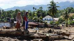 Death toll in Indonesia floods passes 500 with hundreds more missing