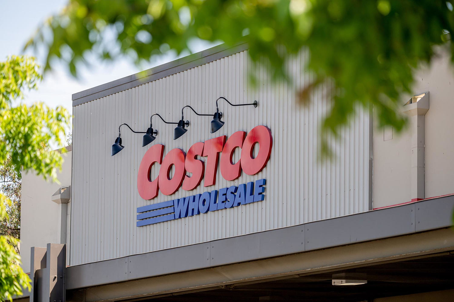 Costco sues the Trump administration, seeking a refund of tariffs
