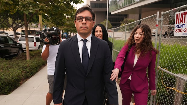 Doctor in Matthew Perry overdose case sentenced to 2-1/2 years in prison