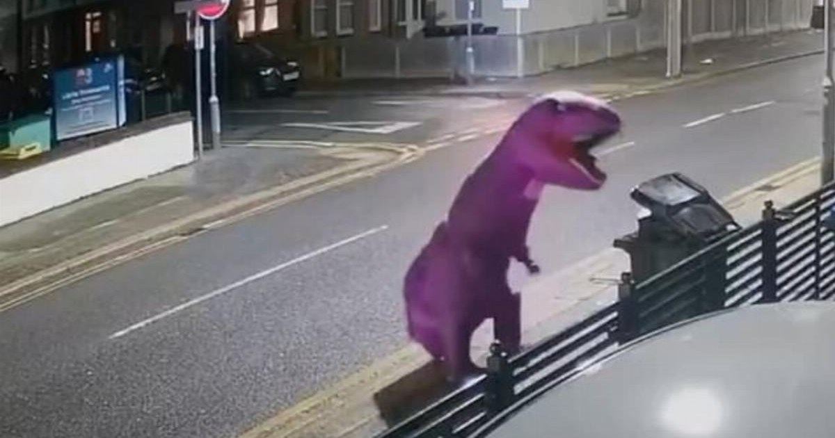 Trashy ‘T-Rex’ caught leaving a Jurassic dump on CCTV