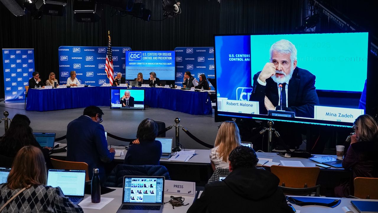 CDC panel, stuffed with vaccine skeptics, votes to end recommendation for universal newborn hepatitis B vaccination