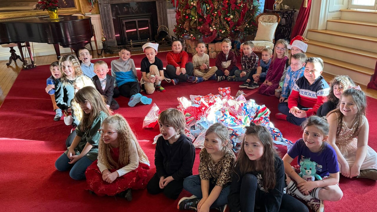 #TheMoment students reunited after losing their N.L. school to wildfires