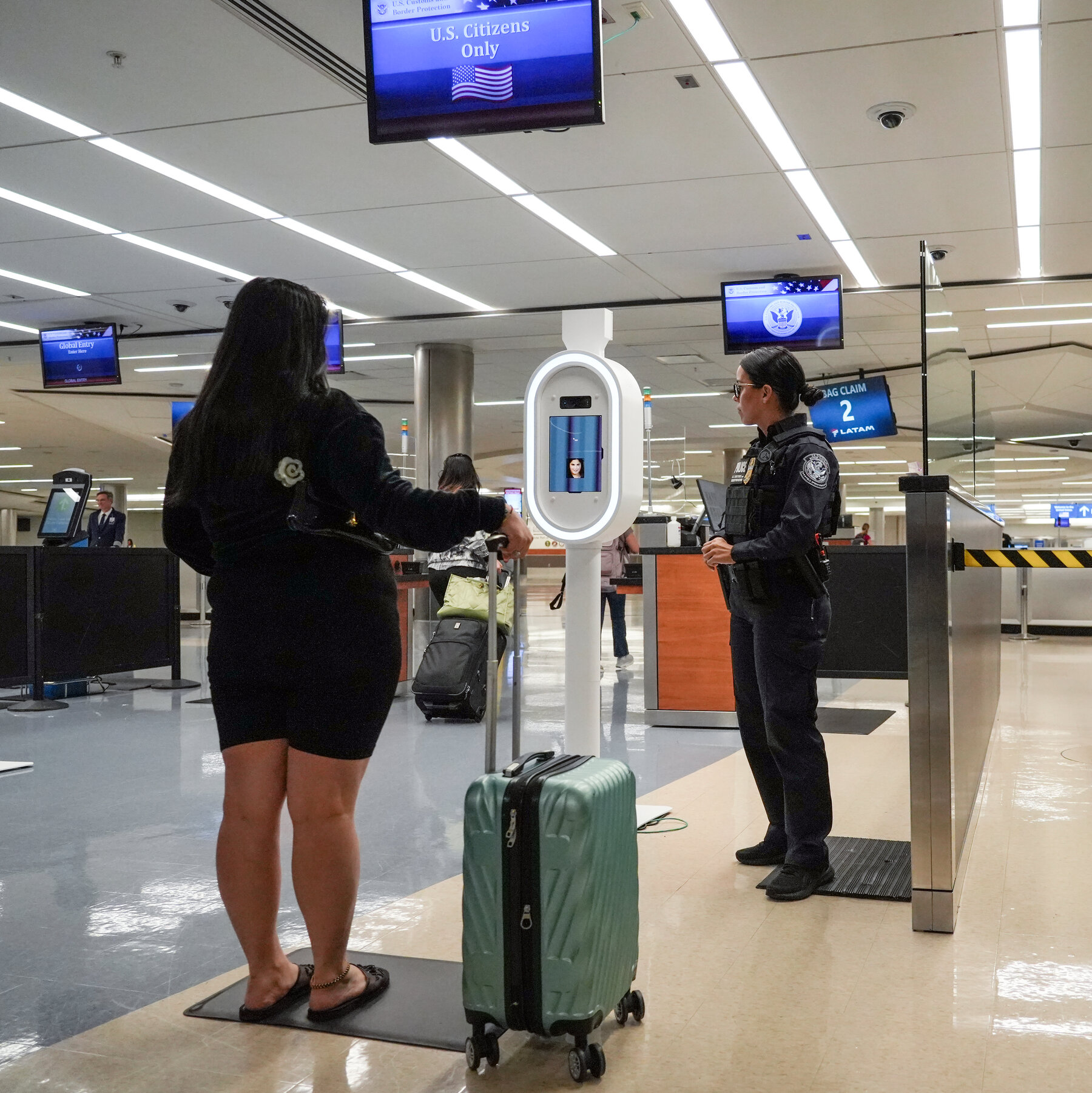 Flying Abroad? Get Ready for New Facial-Recognition Tech at Departure Gates.