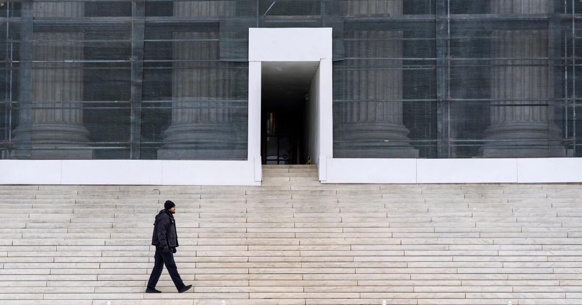 Supreme Court poised to strike down Watergate-era campaign finance limits