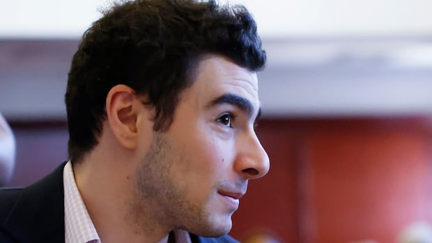 Luigi Mangione’s notes to self: ‘Change hat, shoes, pluck eyebrows’