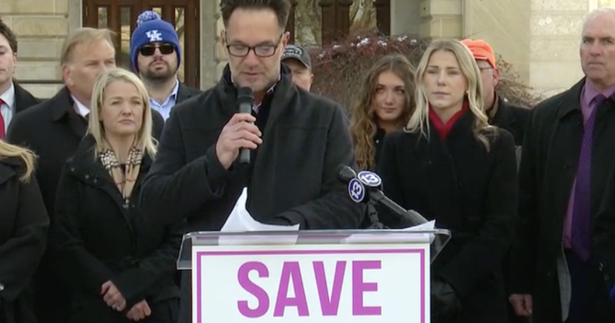 Angry dad says school violated cis daughter’s “bodily integrity” by not outing trans kid