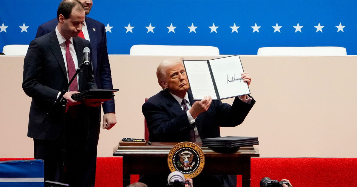 Tweety McTreason ordered trans women inmates to be housed with men: “There will be rapes”