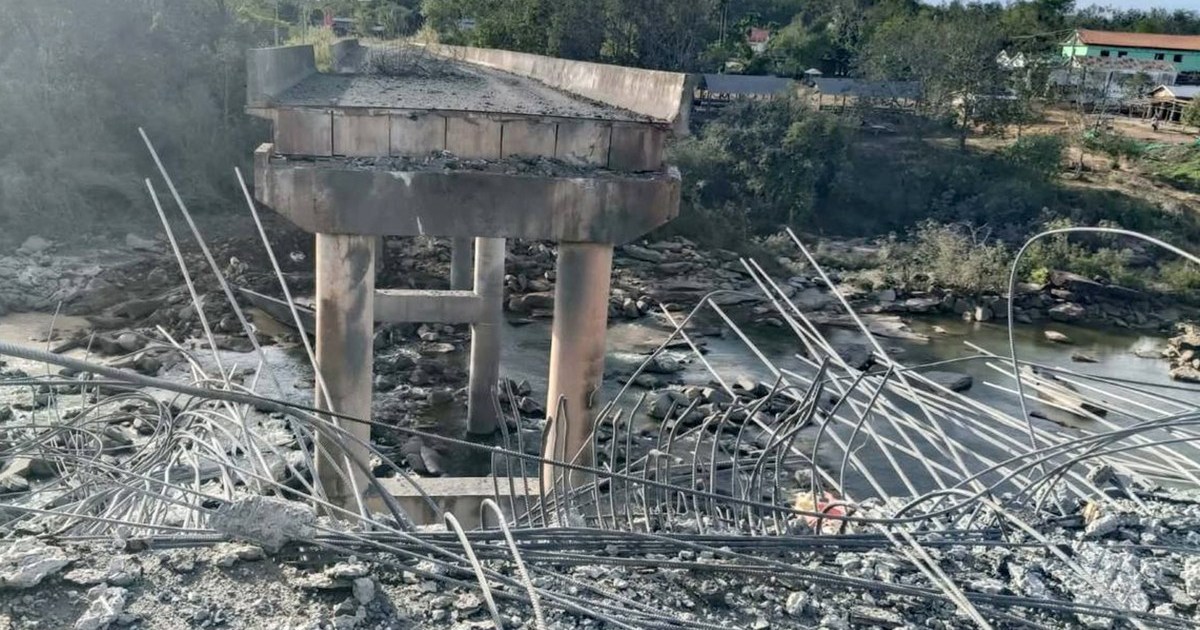 Thailand launches new offensive as Cambodia halts all border crossings