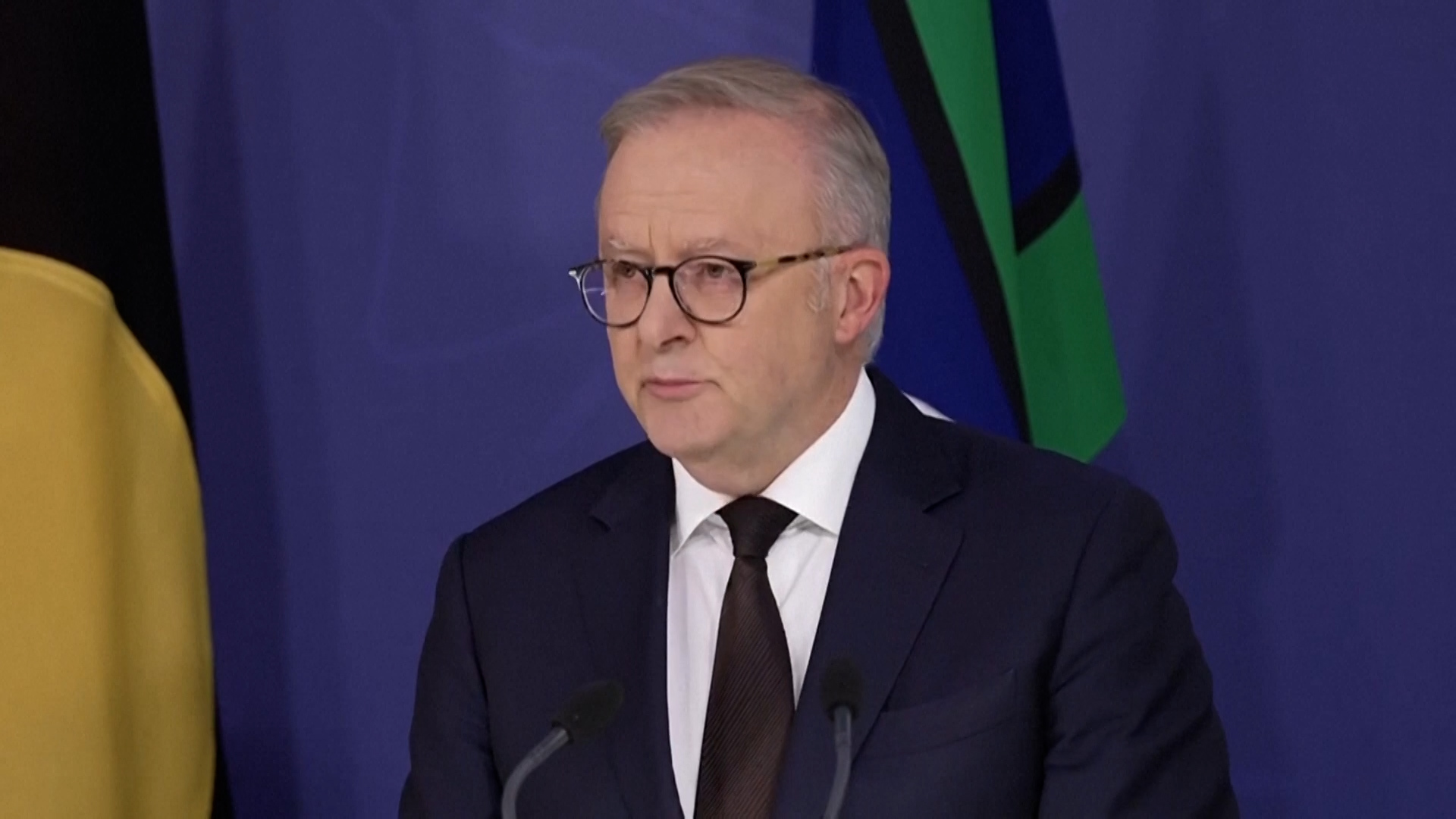 PM Albanese calls Bondi shooting ‘an outrage’, vows to review gun laws