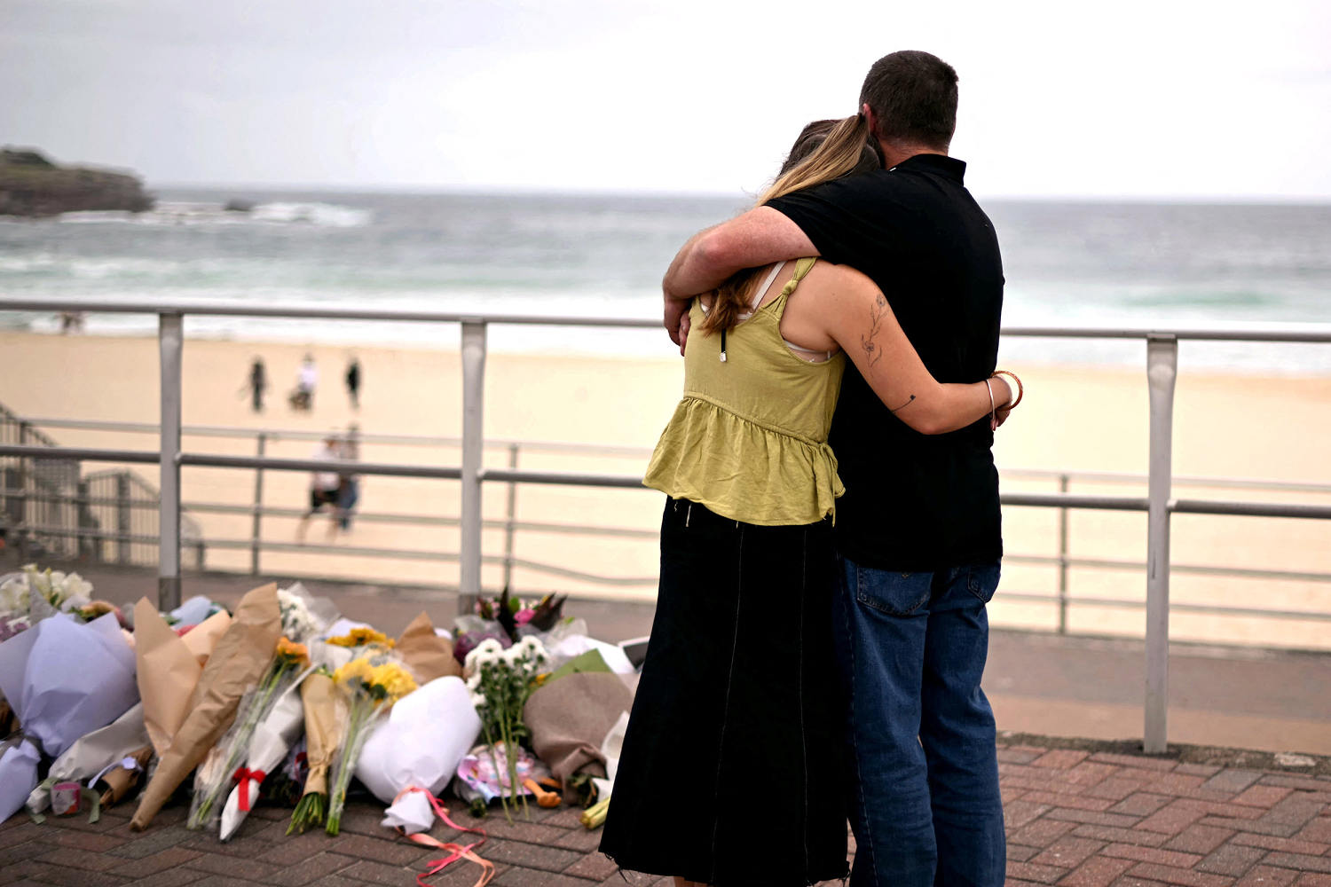 ‘Blood everywhere’: Bondi shooting survivors recount massacre on the beach