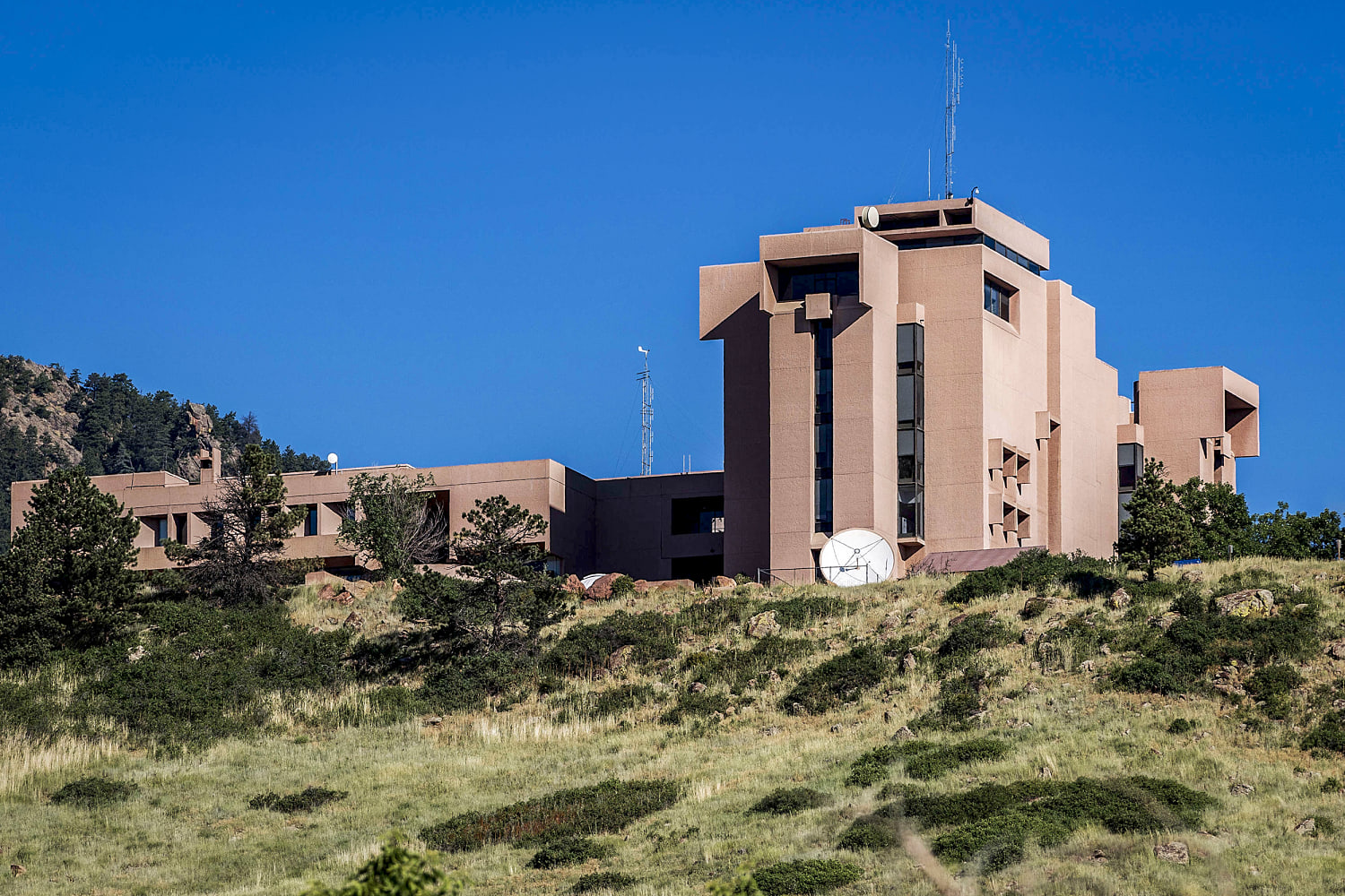 Trump administration plans to break up largest federal climate research center