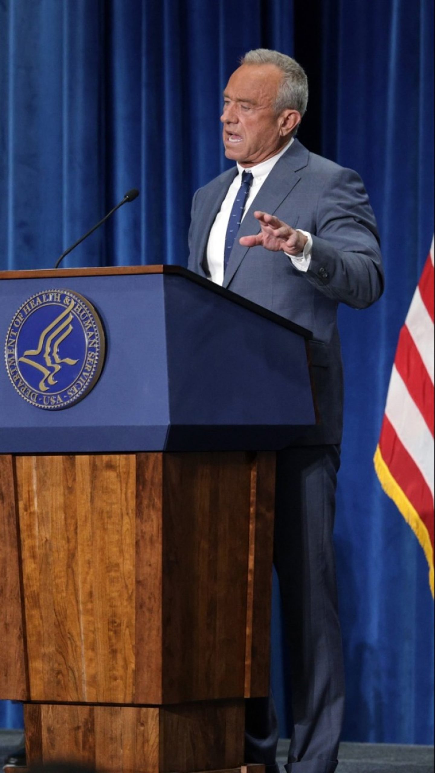 New HHS rules target care for transgender minors