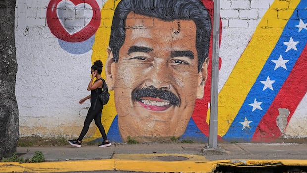 U.S. imposes sanctions on family and associates of Venezuela’s Maduro and his wife