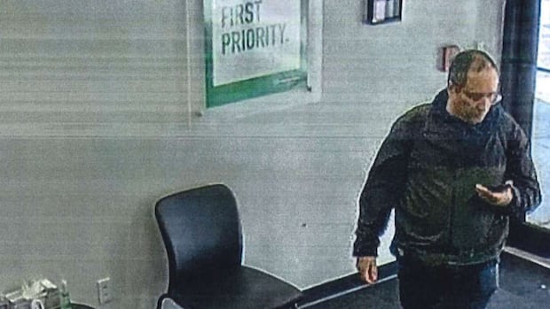 How a tipster on Reddit helped police identify Brown University shooting suspect